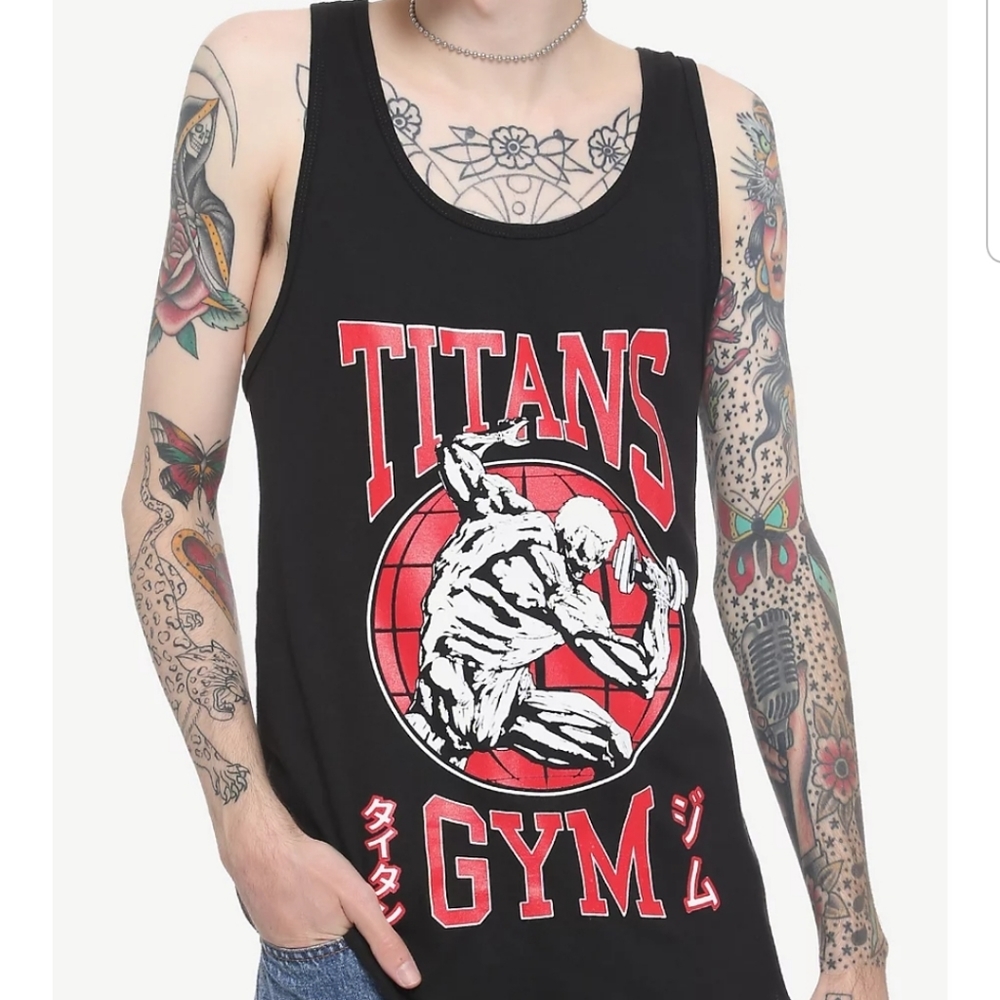 Attack on titan tanktop (NWT)